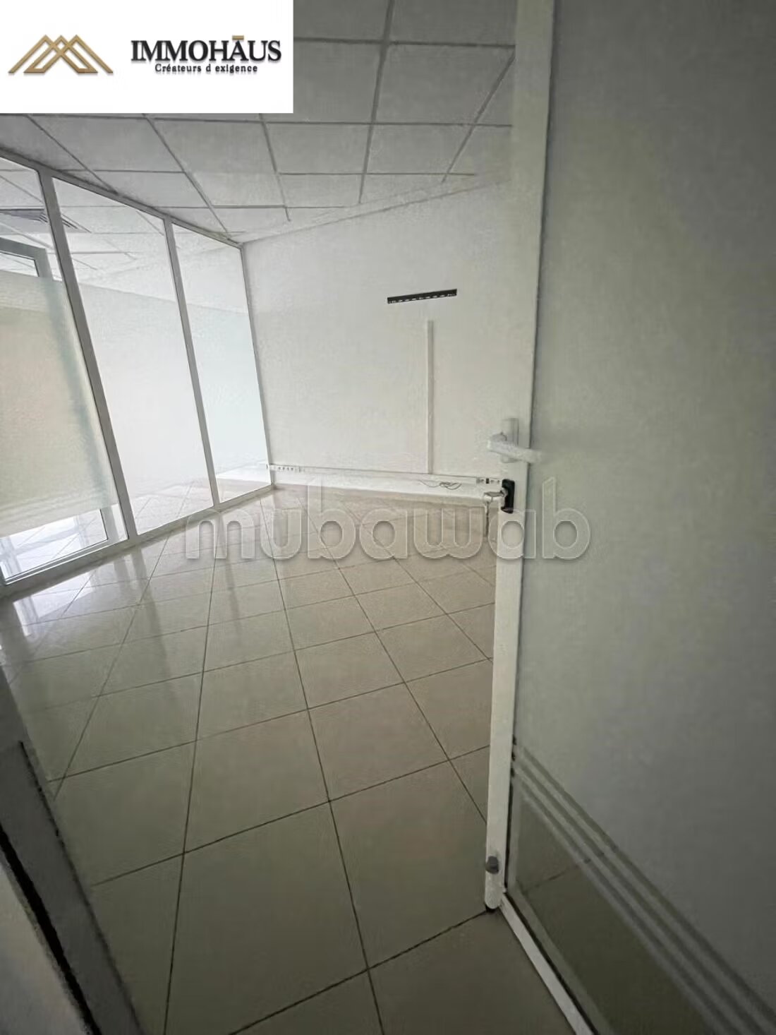 Office 47 m² for rent in Tangier — Photo 40