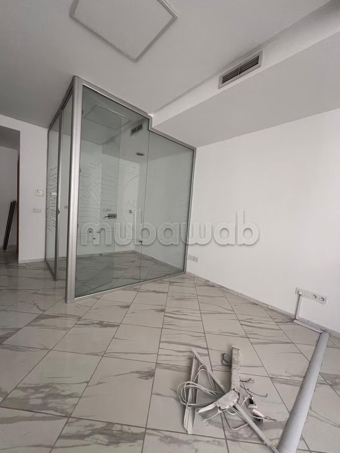 Office 47 m² for rent in Tangier — Photo 48