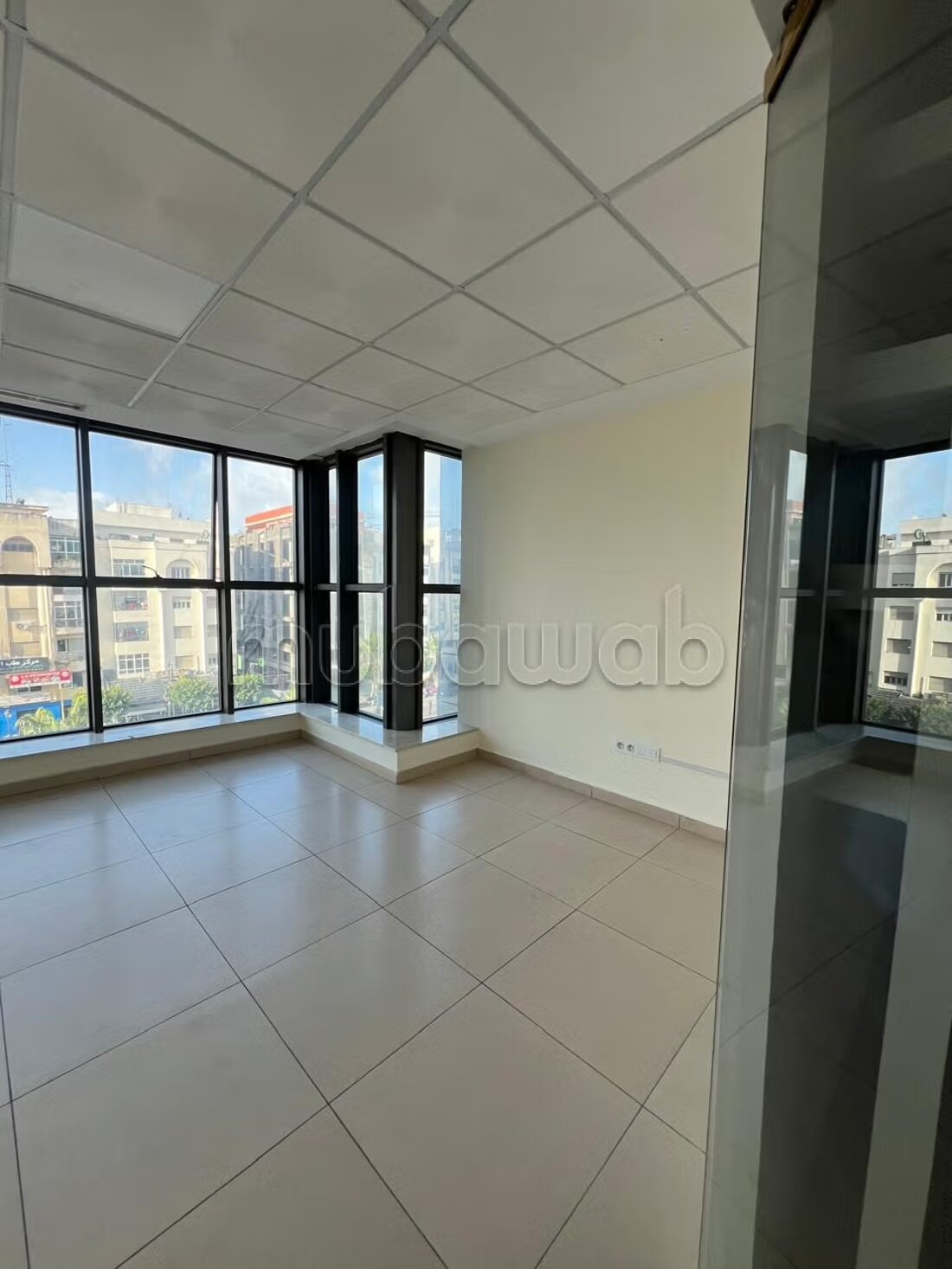 Office 47 m² for rent in Tangier — Photo 69