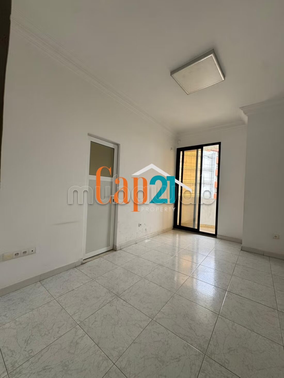 Office 47 m² for rent in Tangier — Photo 133