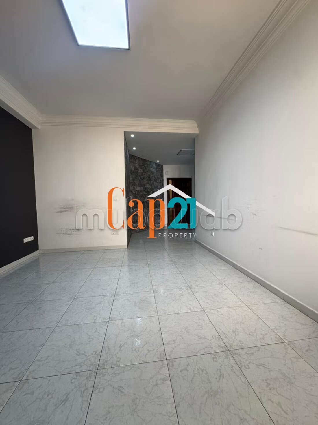 Office 47 m² for rent in Tangier — Photo 134