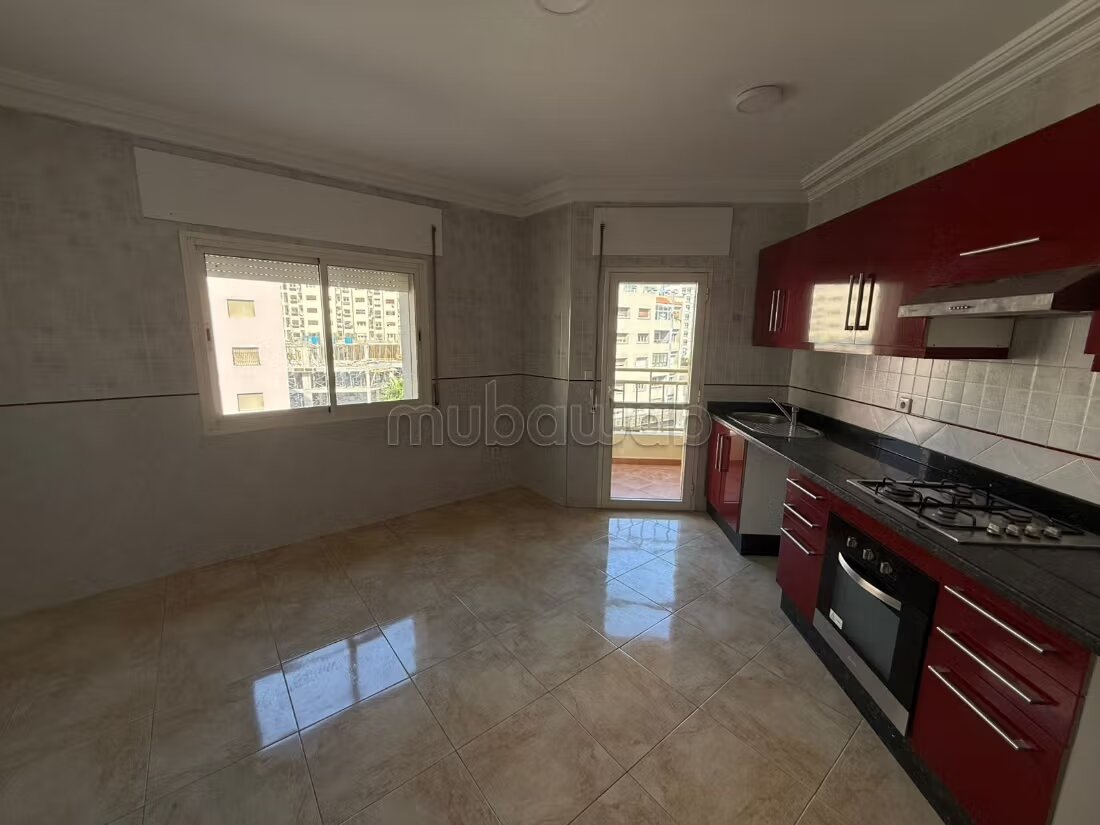 Office 47 m² for rent in Tangier — Photo 152