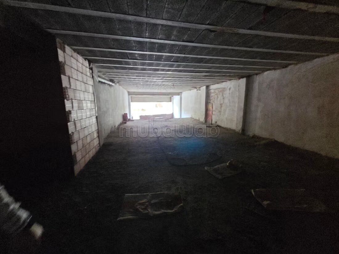 Local commercial 330 m² à louer à Casablanca — Photo 3