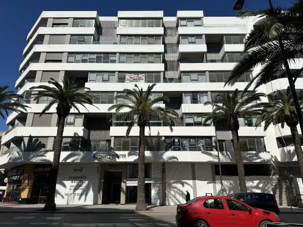 Local commercial 330 m² à louer à Casablanca — Photo 9