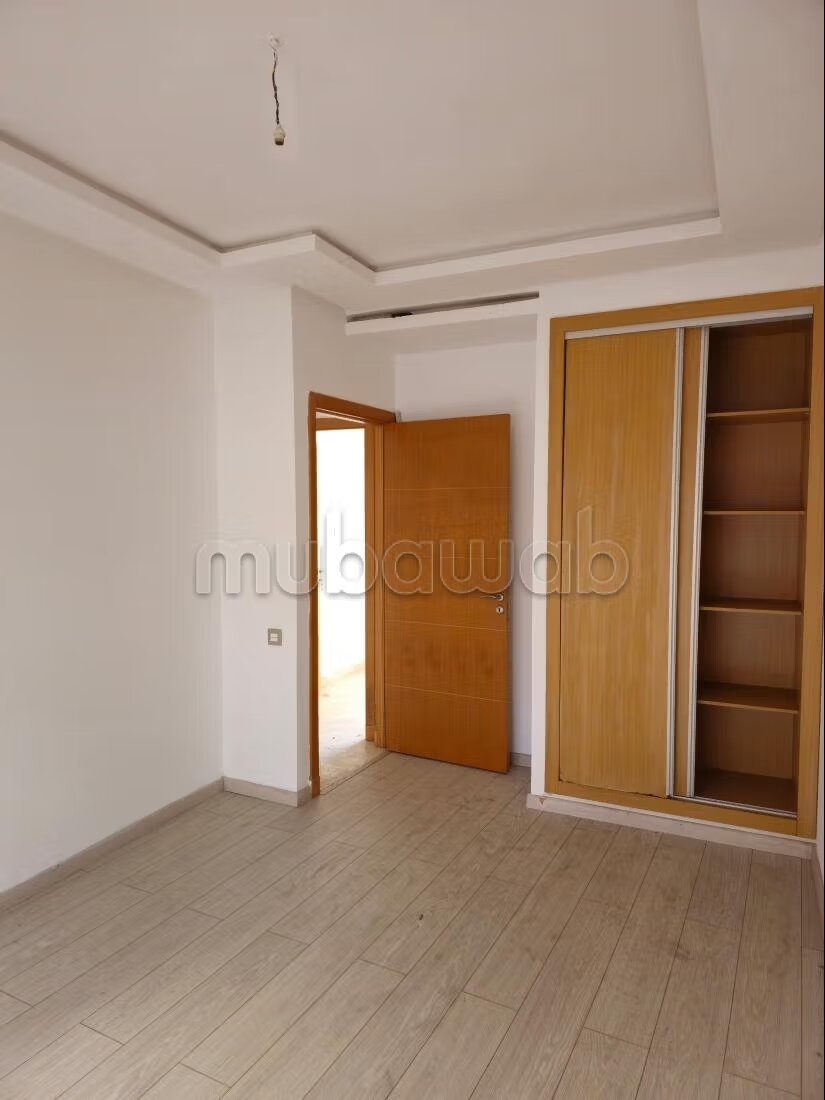 شقة 82 م² للإيجار في الدار البيضاء (حي المستشفيات) — Photo 2