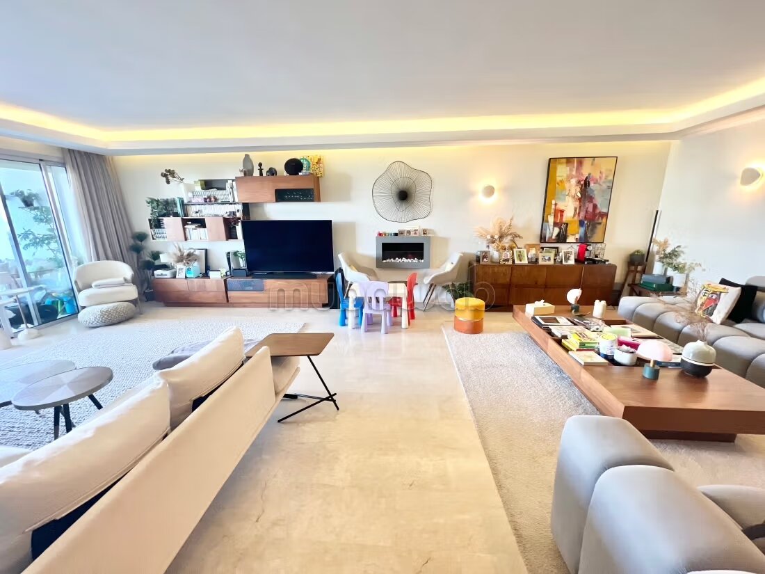 شقة 3 غرف 205 م² للبيع في الدار البيضاء (أين داب) — Photo 12