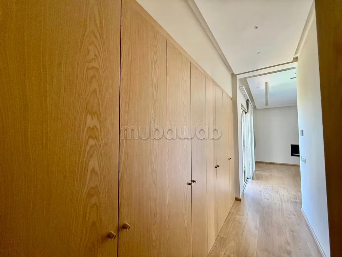 Villa 800 m² for rent in El Menzeh — Photo 17