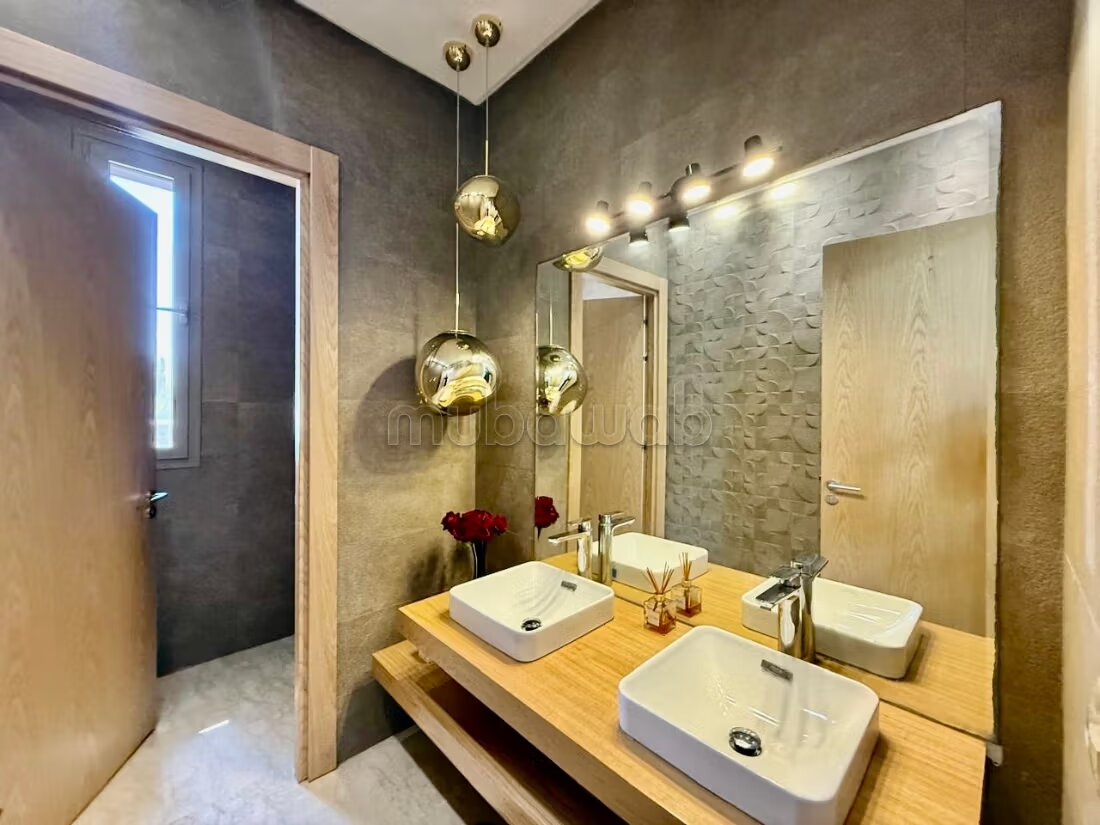 Villa 800 m² for rent in El Menzeh — Photo 20