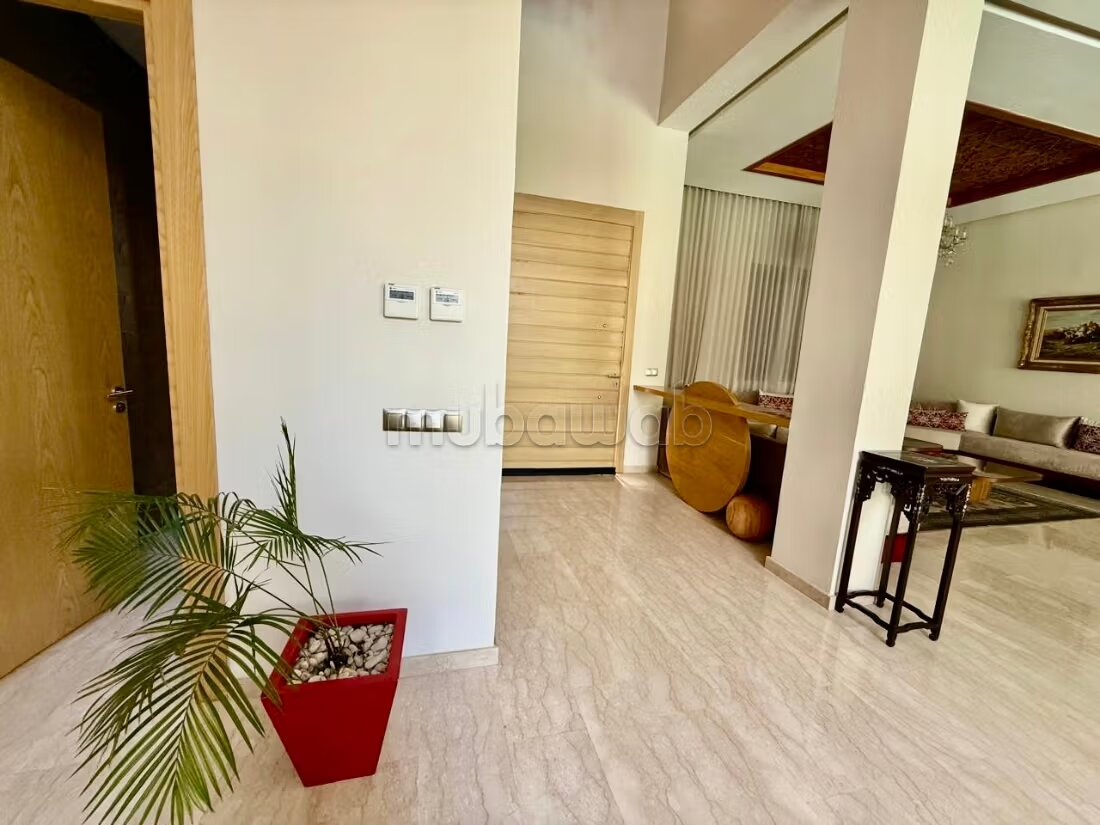 Villa 800 m² for rent in El Menzeh — Photo 30