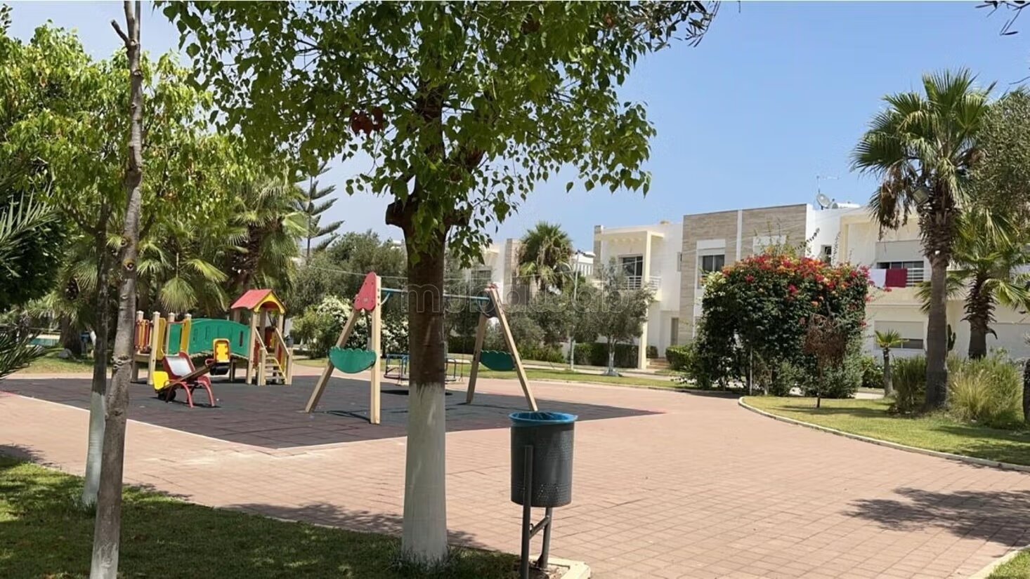 Villa 230 m² à vendre — Photo 4