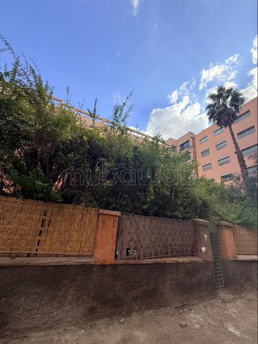 330 m² Land for sale in Guéliz, Marrakech — Photo 4