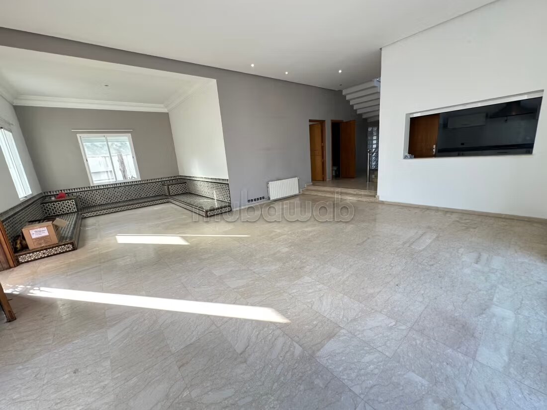 Villa 650 m² for rent in Casablanca — Photo 8