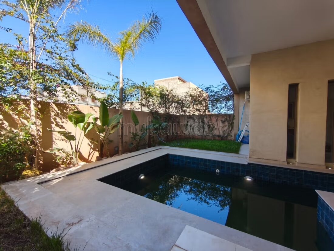 Villa 250 m² for rent in Marrakech — Photo 3