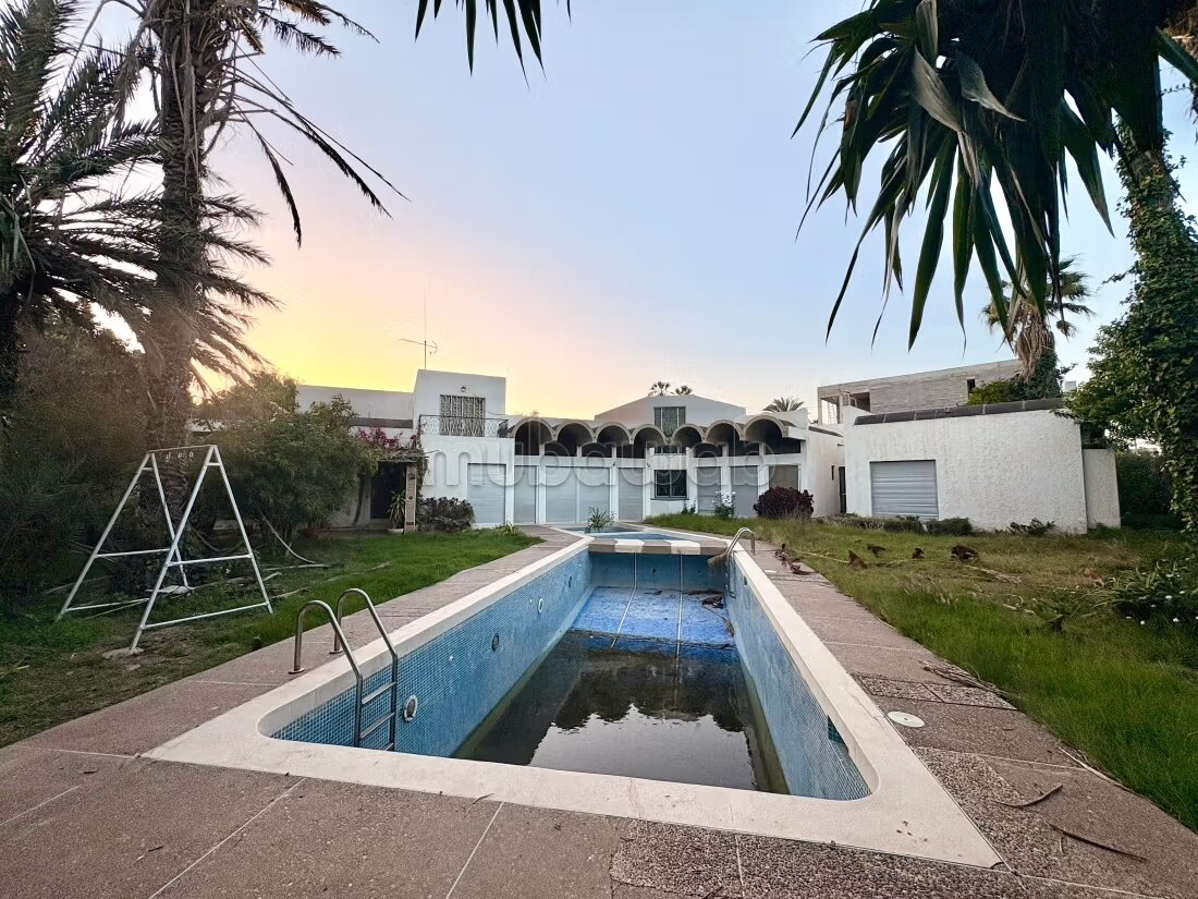 Villa 550 m² à vendre à Agadir — Photo 3