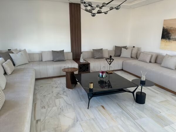 Triplex Villa 375 m² for Sale in Rabat — Photo 10