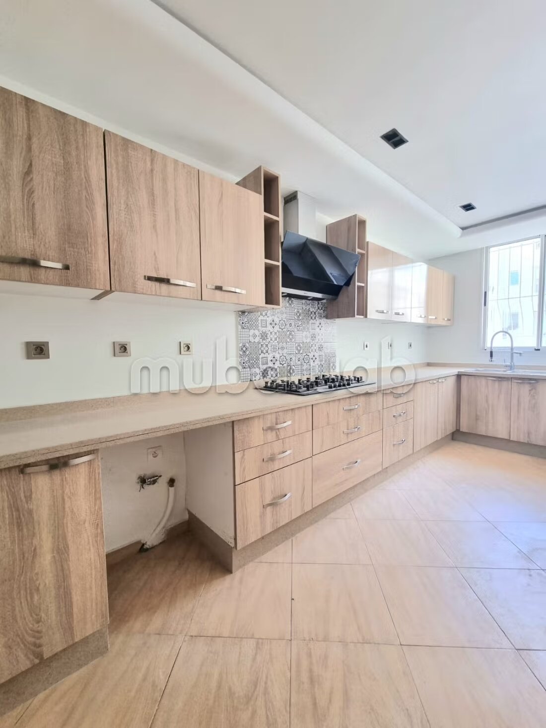 210 m² Apartment for Rent in Casablanca — Photo 10