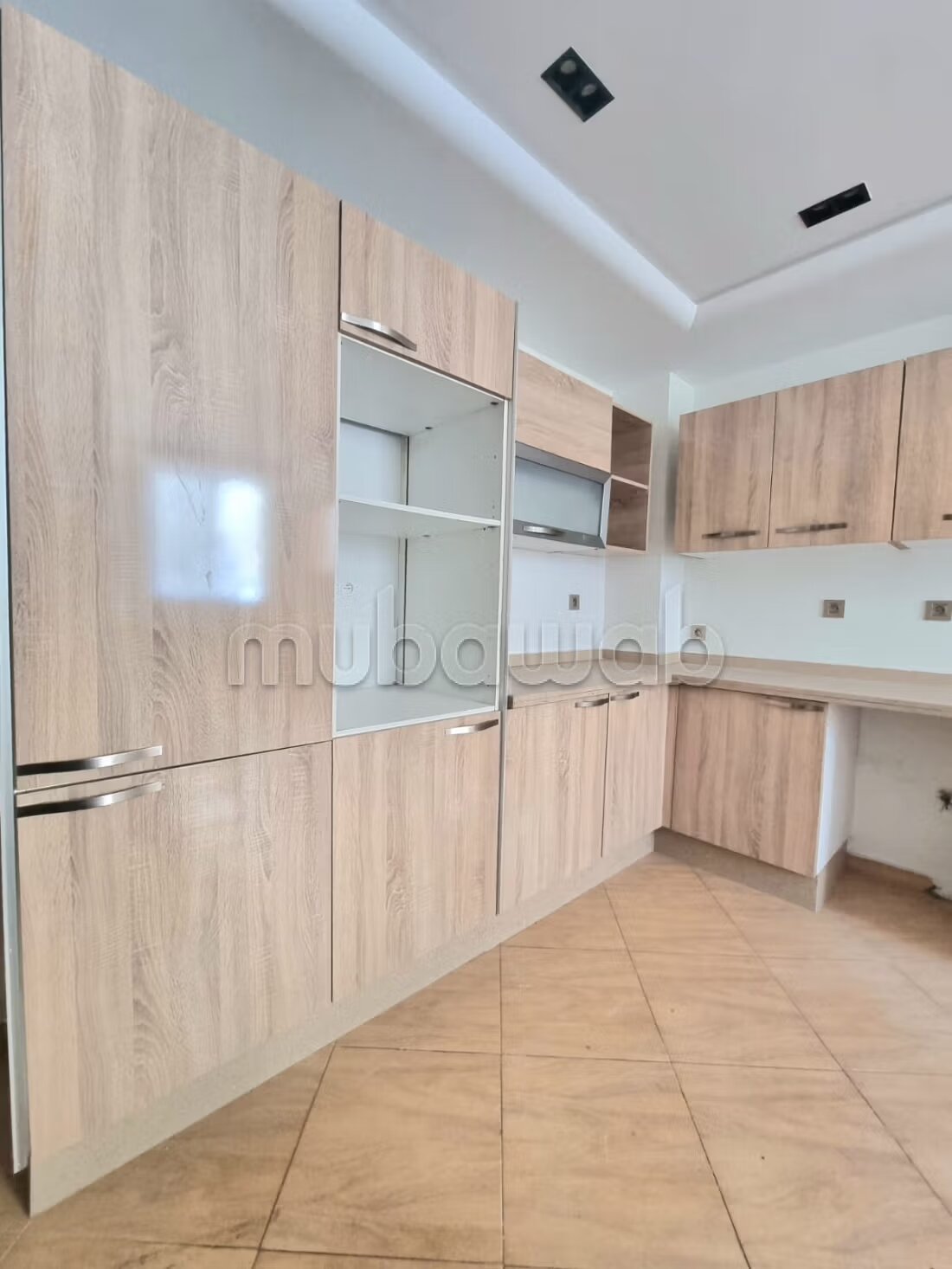 210 m² Apartment for Rent in Casablanca — Photo 12