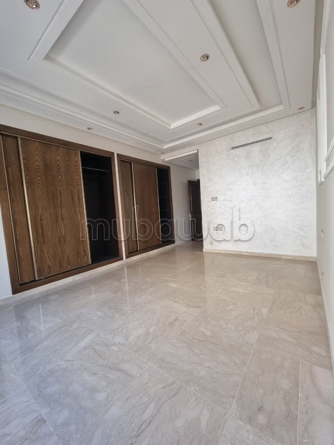 210 m² Apartment for Rent in Casablanca — Photo 15