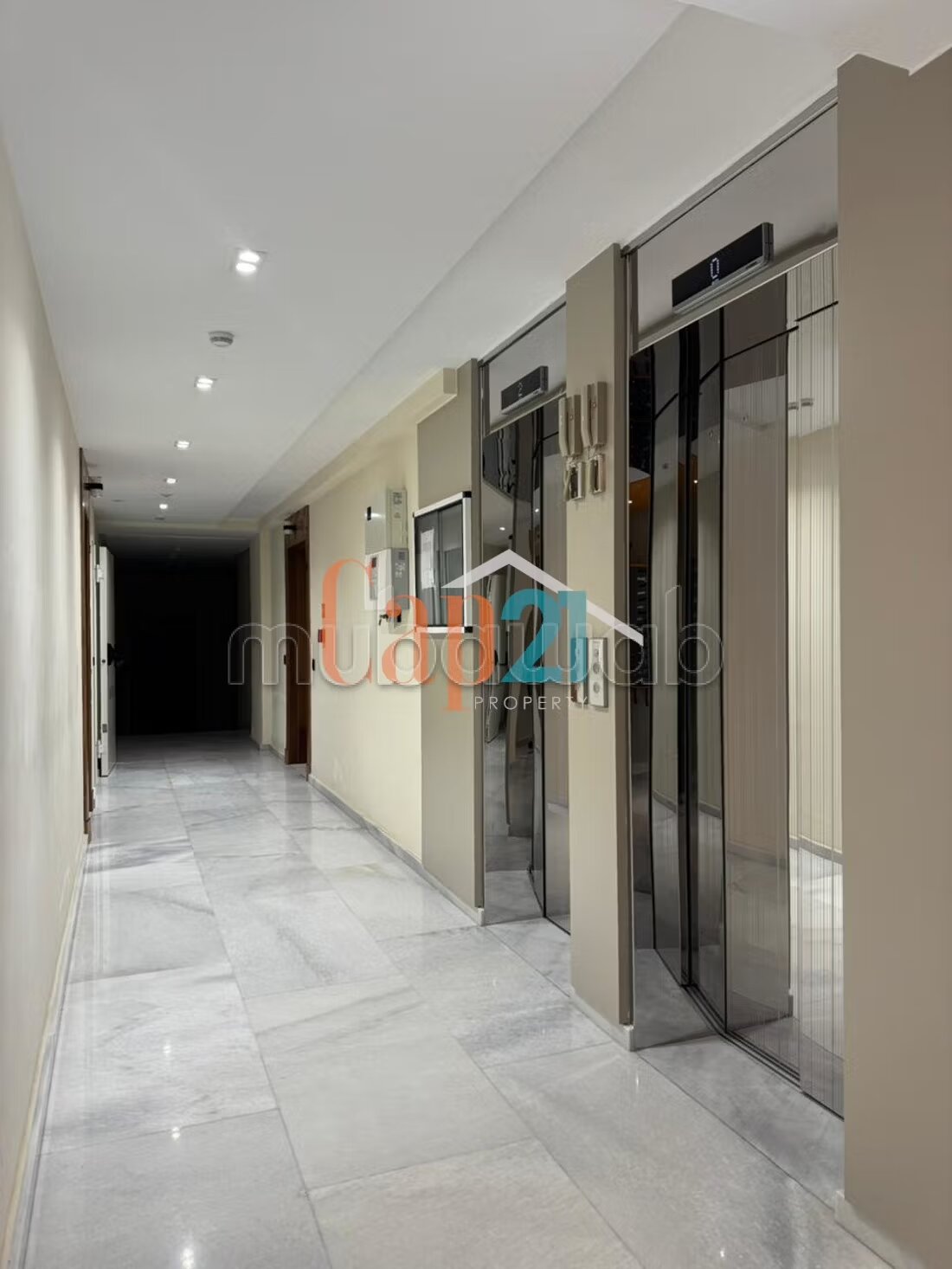 مكتب دوبلكس 114 م² للإيجار في طنجة — Photo 9