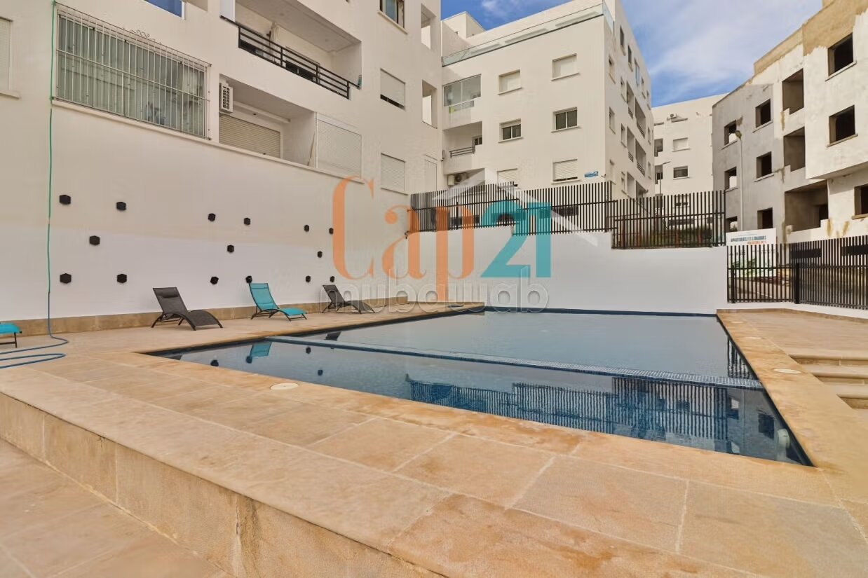 شقة 110 م² للإيجار في طنجة مع حوض سباحة خاص — Photo 3