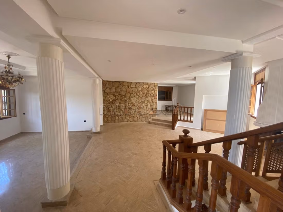 Villa 600 m² à louer à Rabat (Hay Ryad) — Photo 7