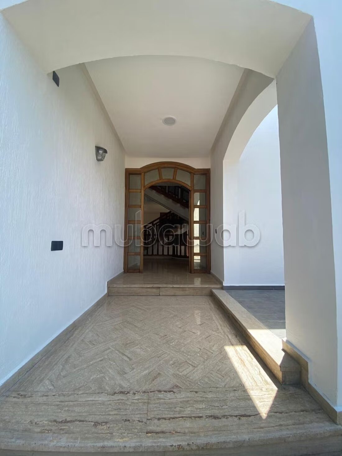 Villa 600 m² à louer à Rabat (Hay Ryad) — Photo 10