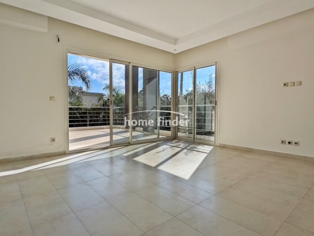 فيلا حديثة 649 م² للبيع في الدار البيضاء (ال oasis) — Photo 8
