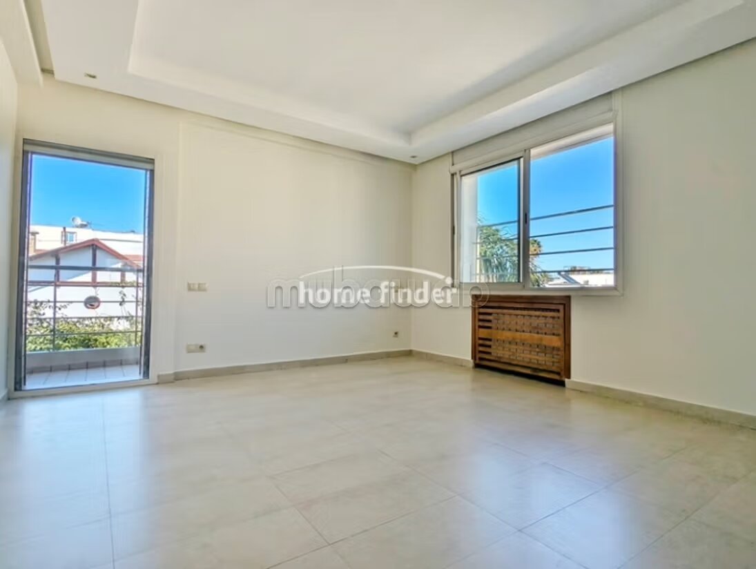 فيلا حديثة 649 م² للبيع في الدار البيضاء (ال oasis) — Photo 11