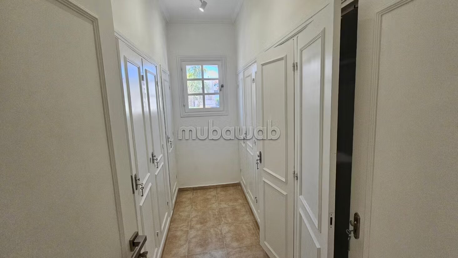 Villa 700 m² à louer à Casablanca — Photo 23