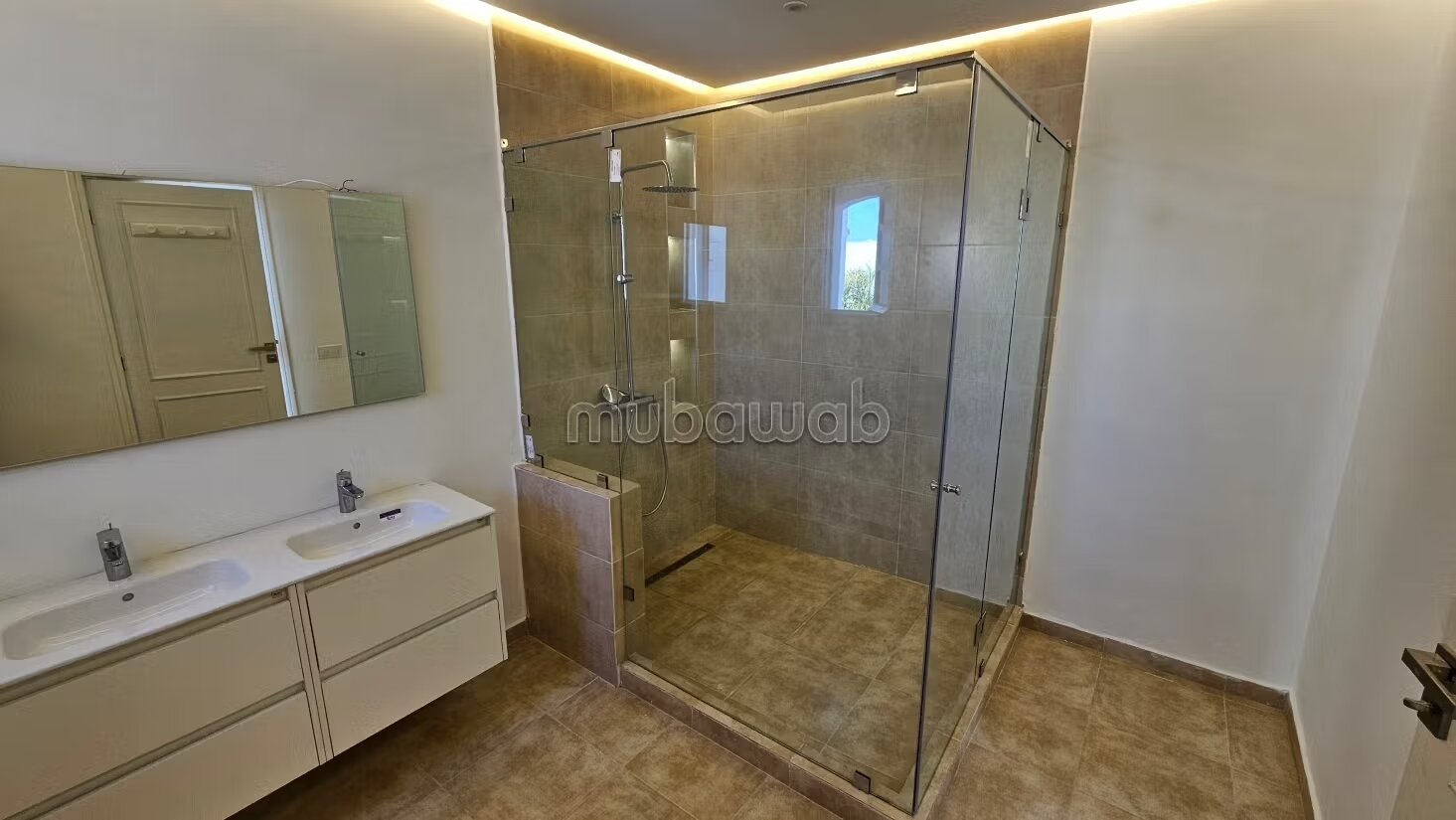 Villa 700 m² à louer à Casablanca — Photo 28