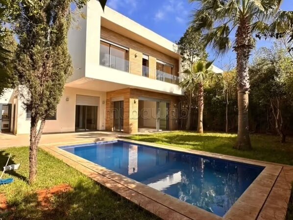 Villa 450 m² à louer à Casablanca — Photo 29