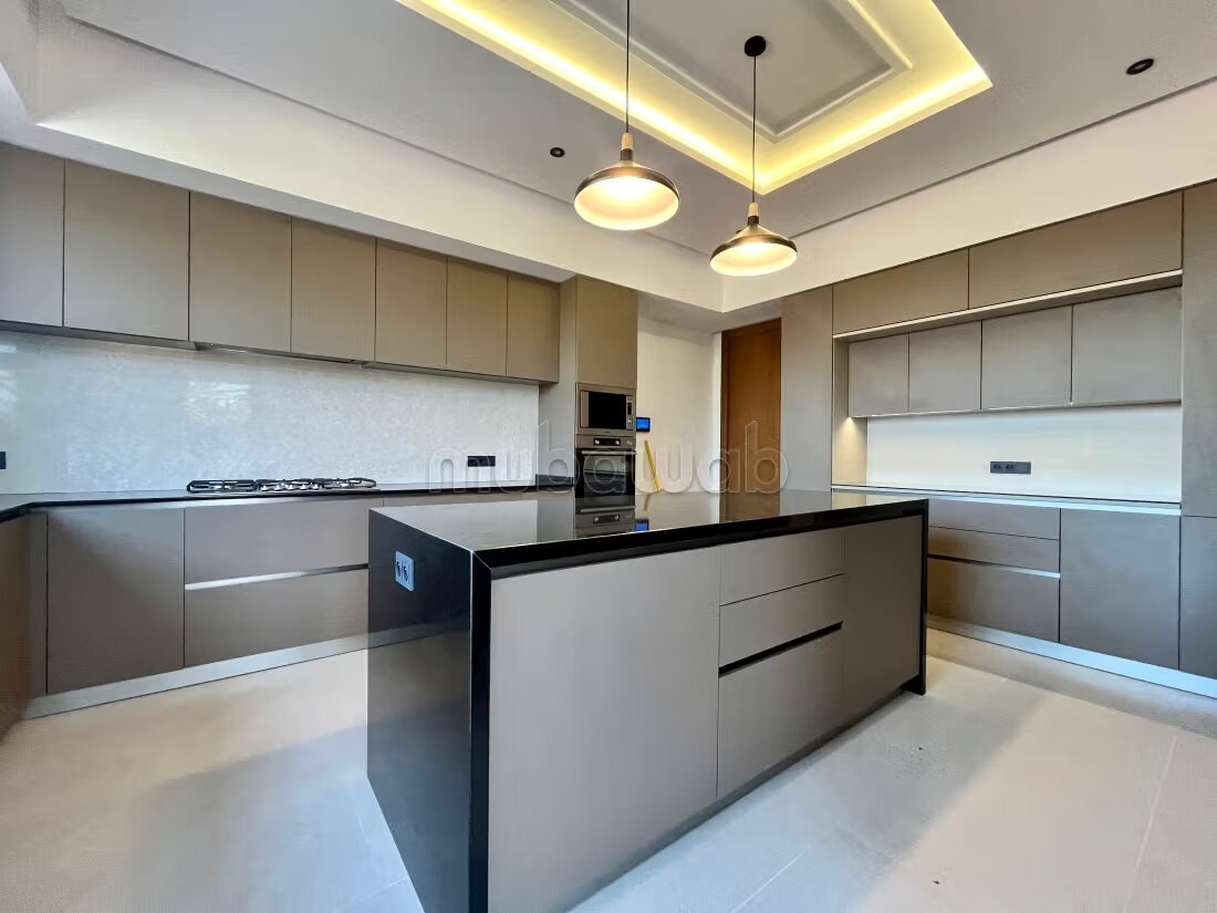 Villa 600 m² for Rent in Marrakech — Photo 11