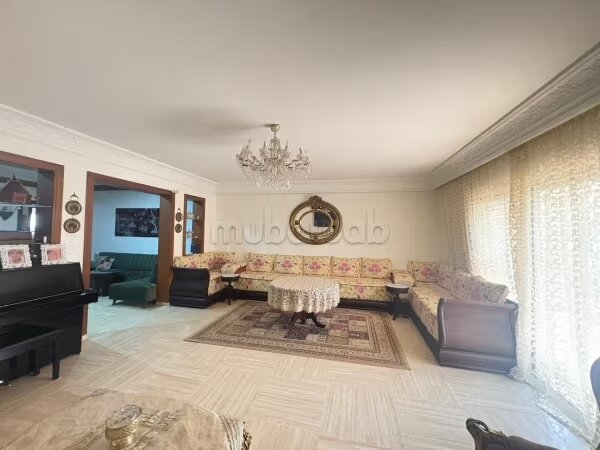 شقة 228 م² 4 غرف للبيع في الرباط — Photo 26