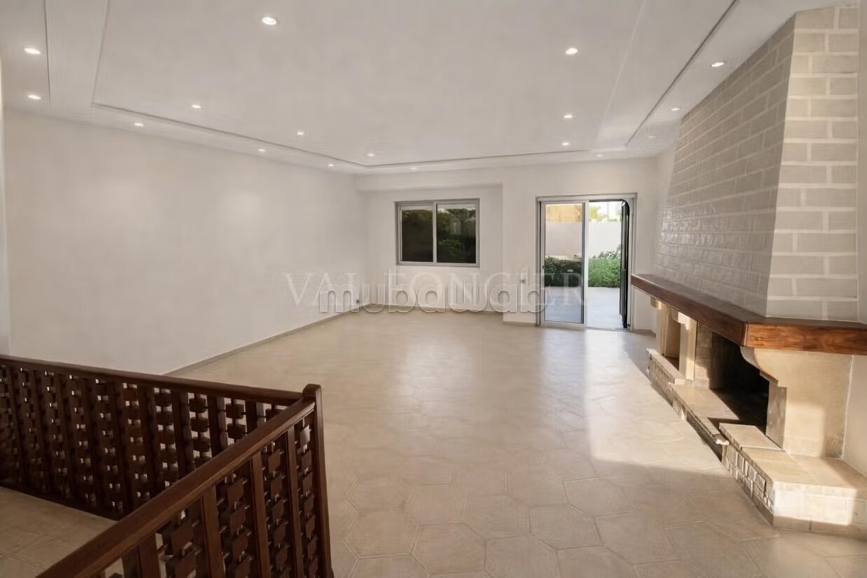 Villa 220 m² à louer à Dar Bouazza — Photo 472