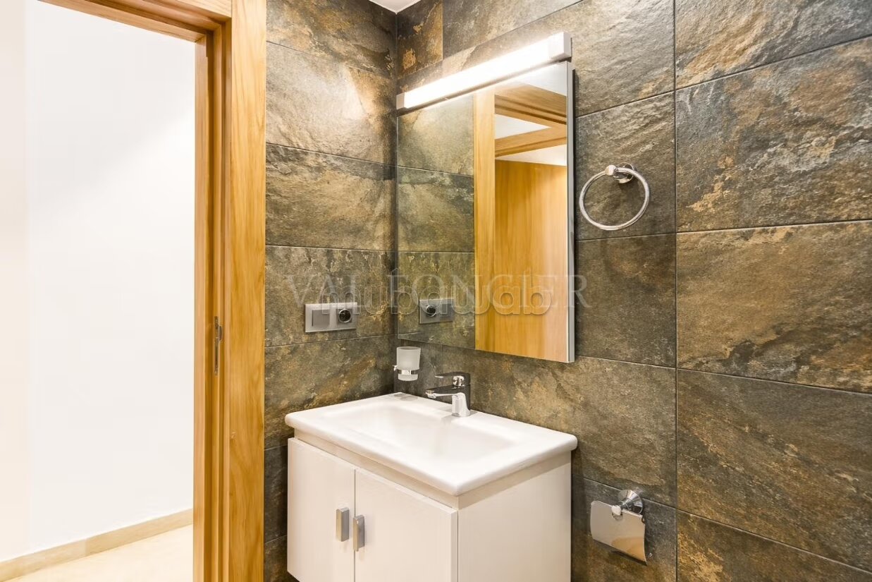Villa 220 m² à louer à Dar Bouazza — Photo 477