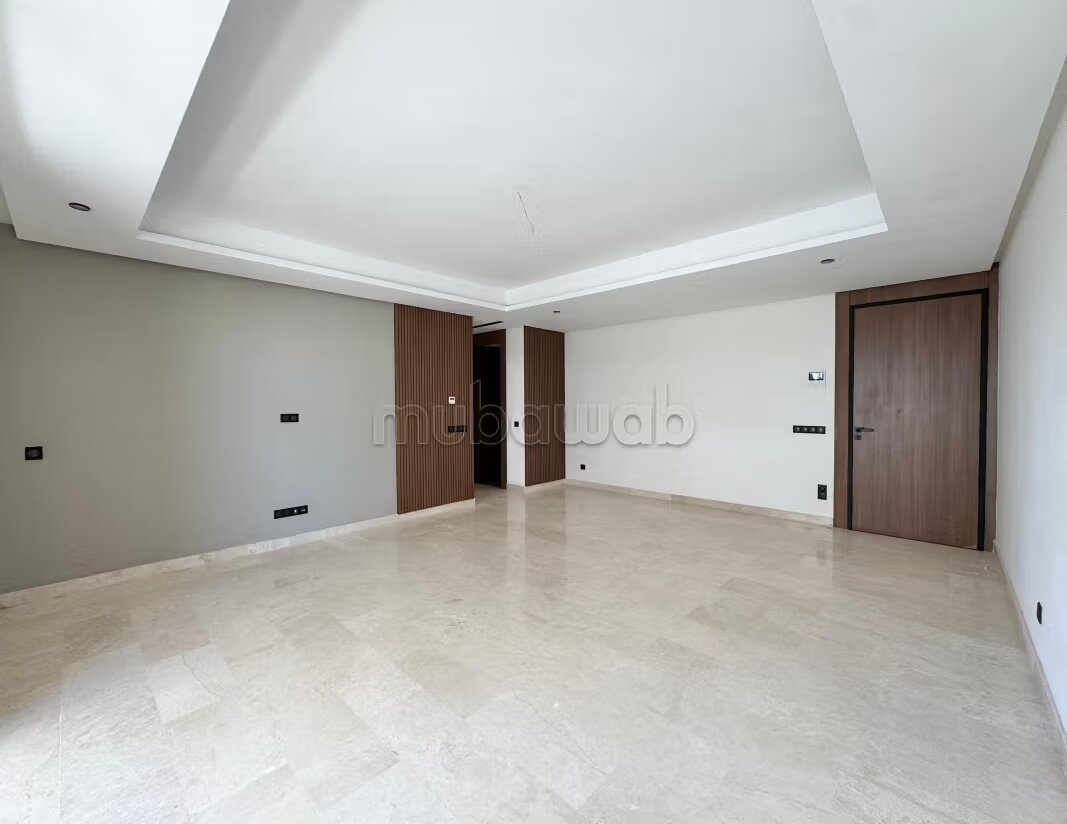 شقة 168 م² للإيجار في الدار البيضاء — Photo 3