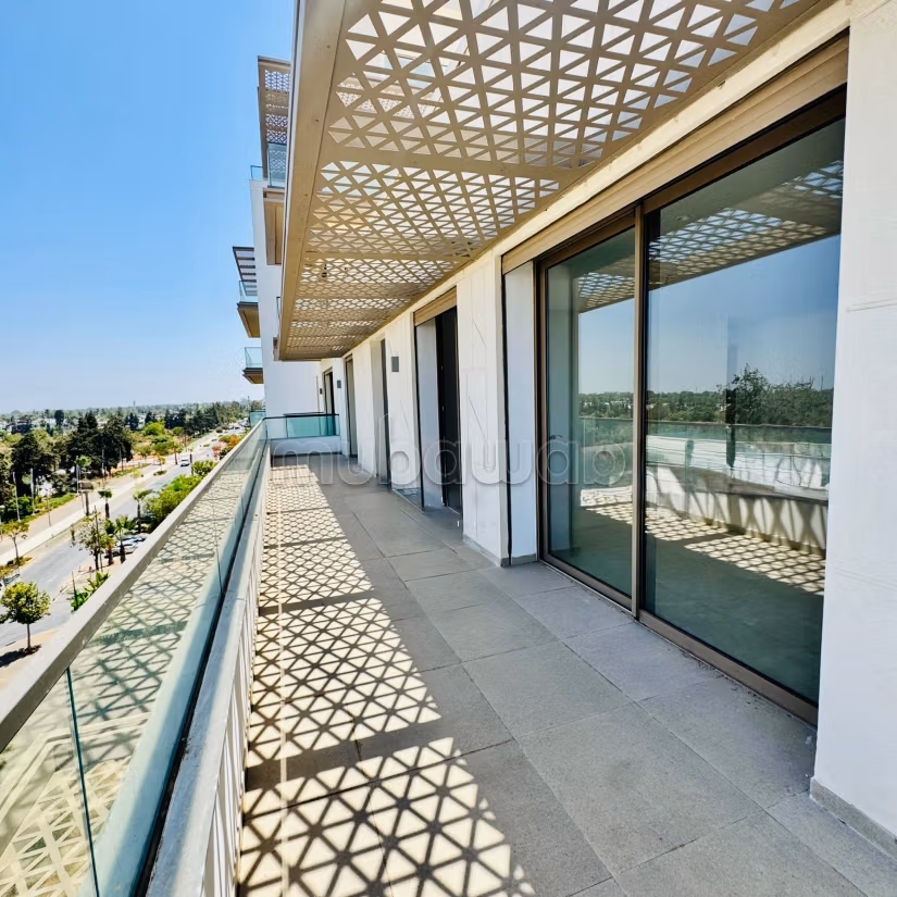Penthouse 175 m² à louer à Rabat — Photo 2