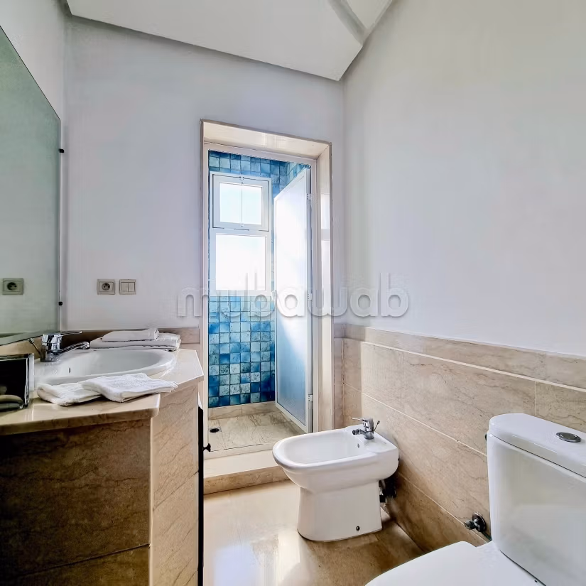 فيلا 450 م² للإيجار في الدار البيضاء — Photo 25
