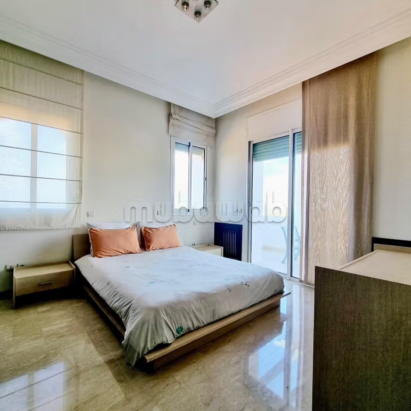 فيلا 450 م² للإيجار في الدار البيضاء — Photo 18