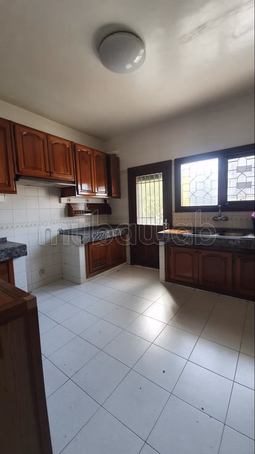 Villa 320 m² for rent in Casablanca — Photo 13