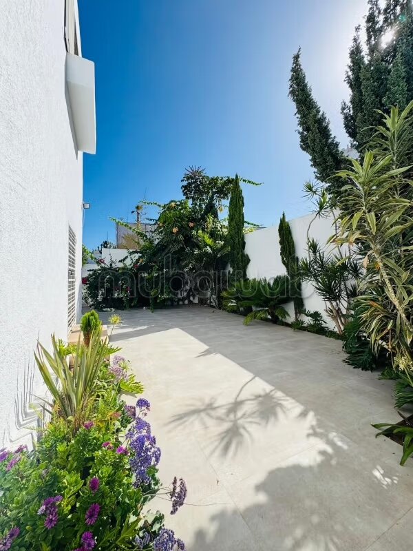 Villa 500 m² à louer à الدار البيضاء (Ain Diab) — Photo 23