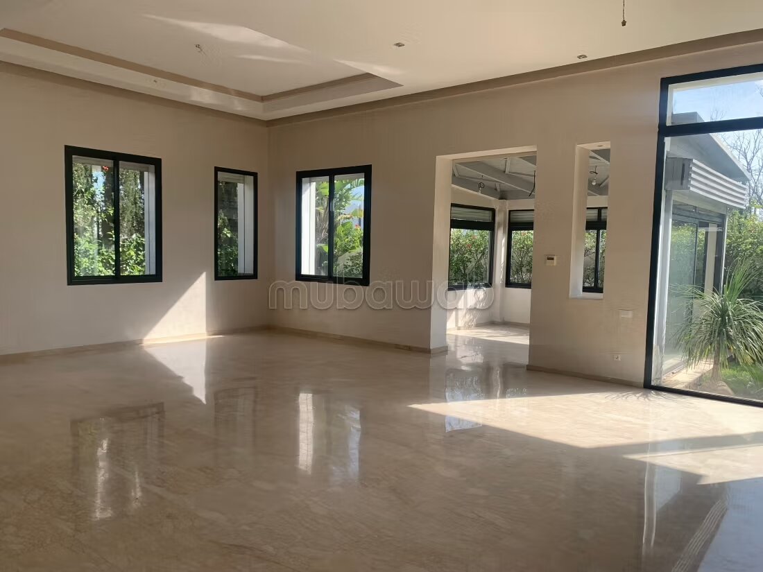 Villa 500 m² à louer à Casablanca — Photo 9