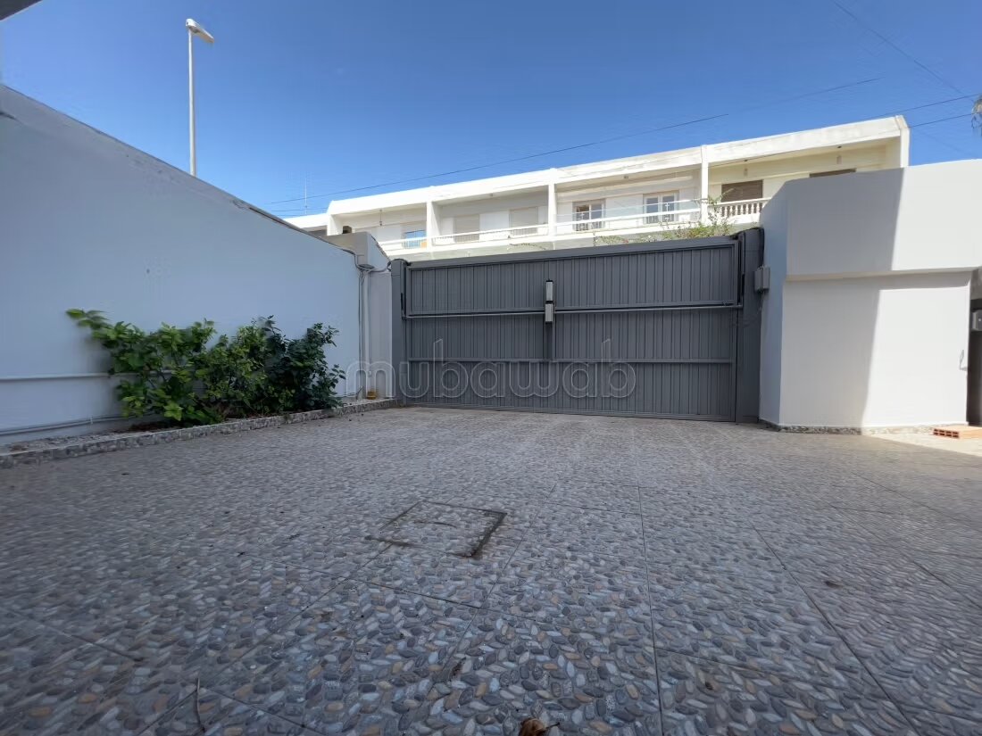 Villa 280 m² for rent in Casablanca (CIL) — Photo 3