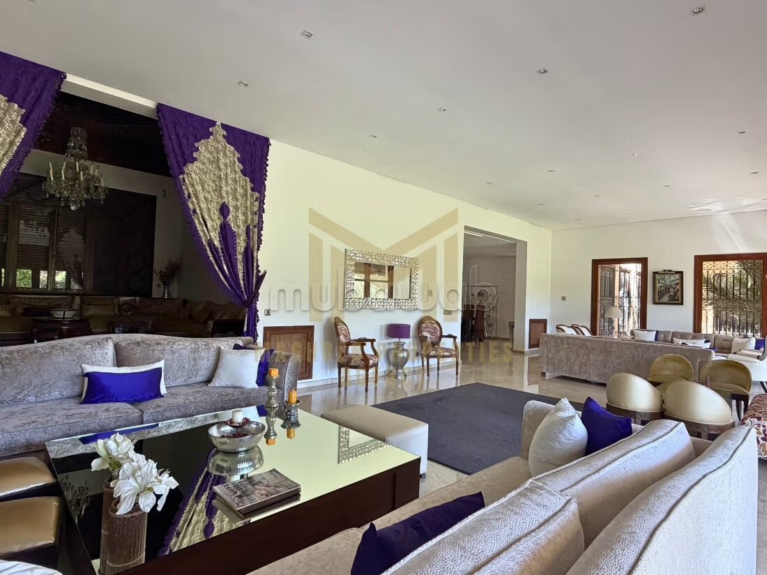Villa 680 m² for Sale in Marrakech (Ennakhil Palmeraie) — Photo 4