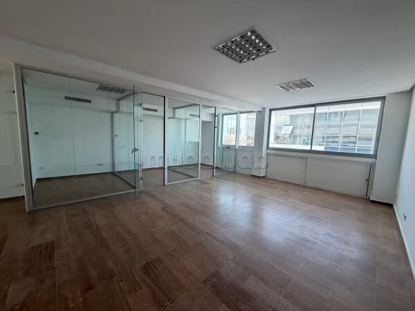 Office 65 m² for Rent in Casablanca — Photo 20