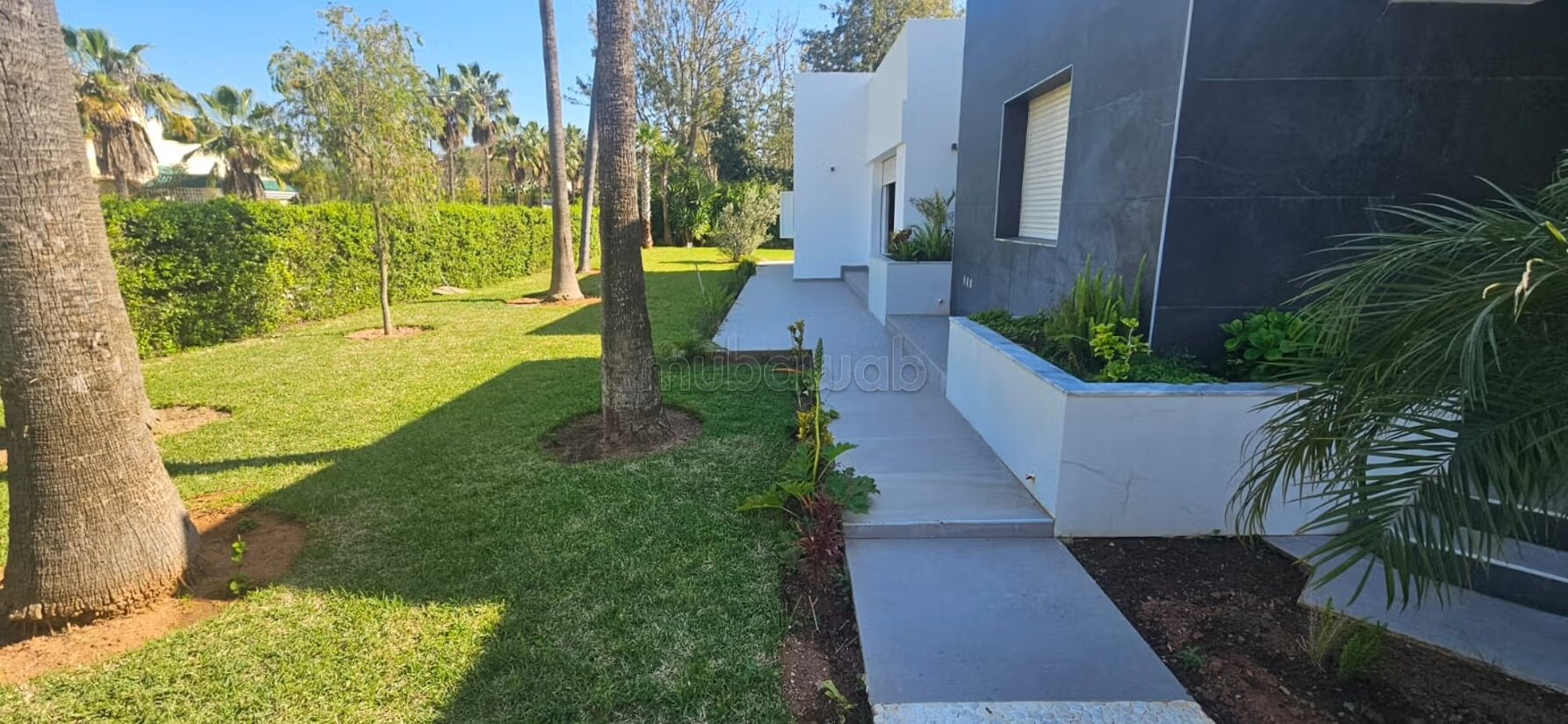 Furnished Villa 2500 m² for rent in Souissi - Rabat — Photo 9