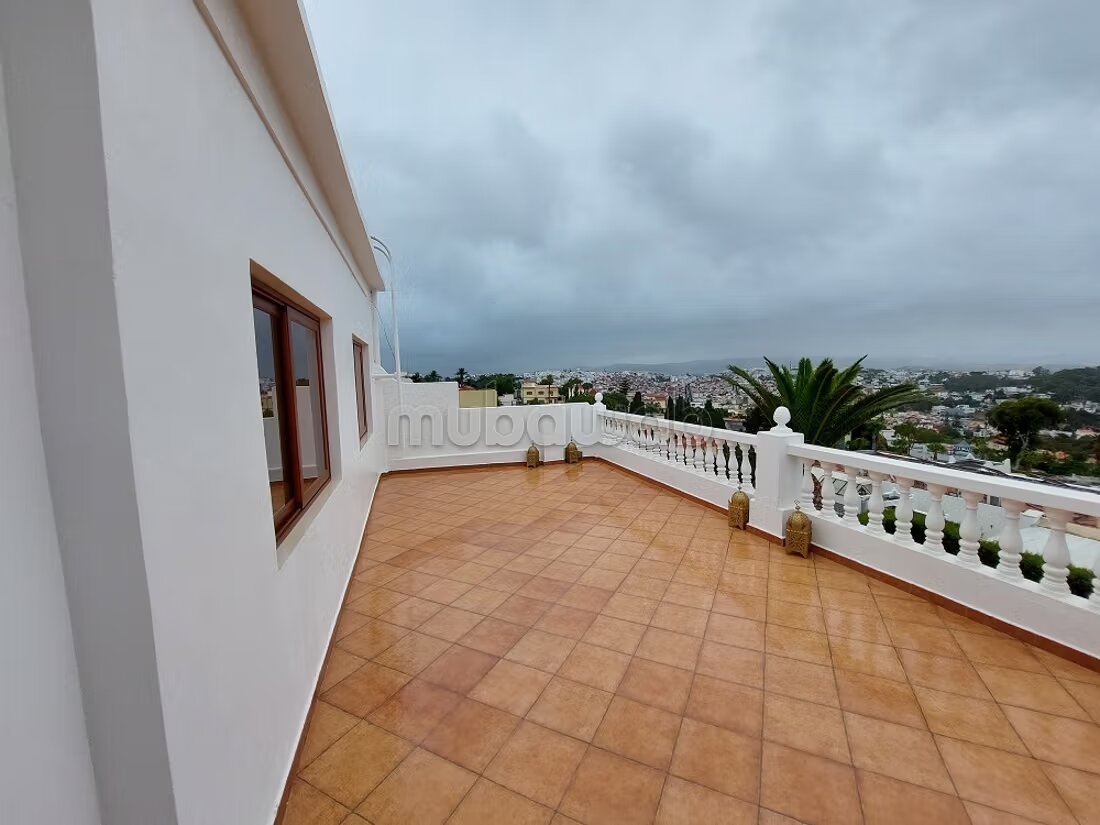 Villa 300 m² à louer à Tanger (Jbel Kbair) — Photo 8