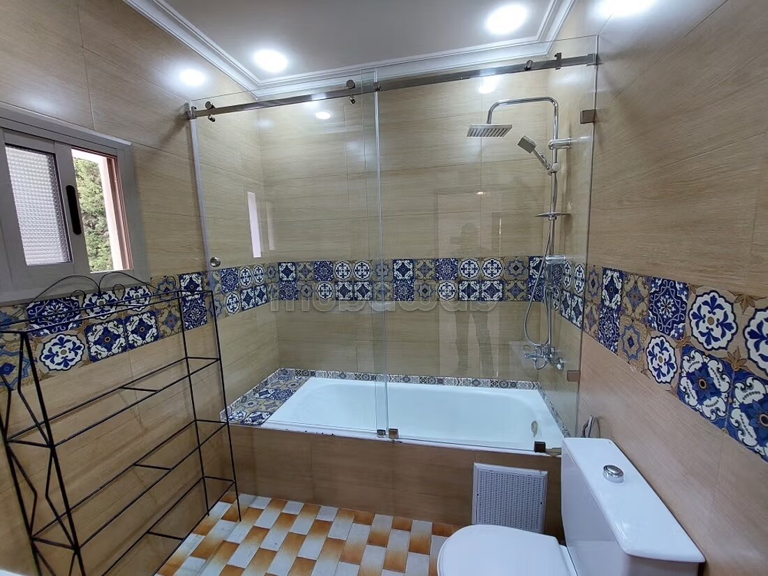 Villa 300 m² à louer à Tanger (Jbel Kbair) — Photo 11