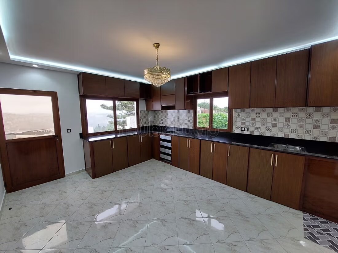 Villa 300 m² à louer à Tanger (Jbel Kbair) — Photo 14