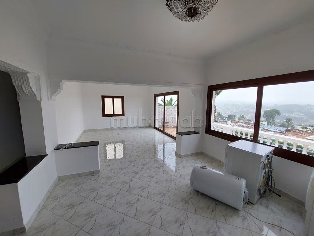 Villa 300 m² à louer à Tanger (Jbel Kbair) — Photo 27